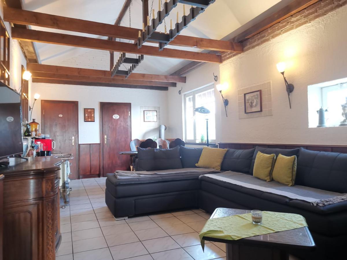 Del Viola Leonardo Apartment *